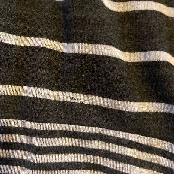 Chicos Zenergy size 3 Cowl Neck Black Gray Striped Tunic Pullover Viscose Blend - Picture 8 of 8